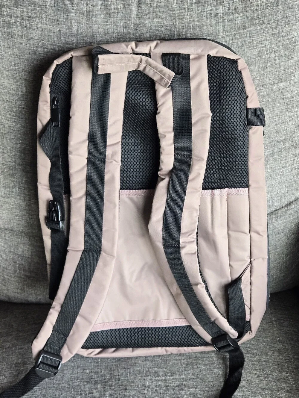 Duchamp Expandable Travel Backpack/ Suitcase with laptop pocket and USB.
